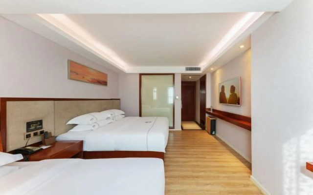 The King Lycra Hotel