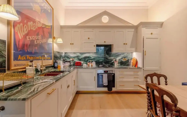 Luxurious & Stylish 2BD House - Bayswater!