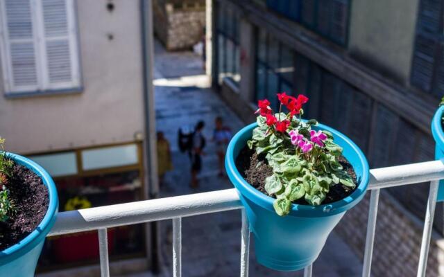 Ema 2Br Apt. In Old Town Centre