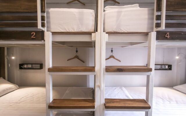 REST Ari Hostel