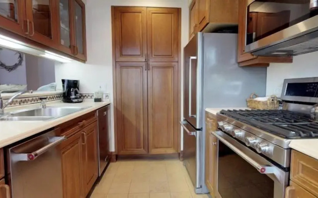 Vail Village Plaza Lodge 3 Bedroom Condo