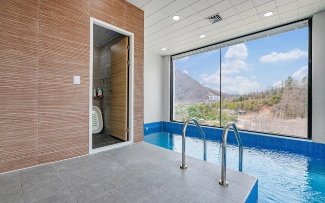 Gapyeong Belloci Firstige Kids Poolvilla