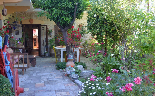 Viglatoras Traditionals Apartments