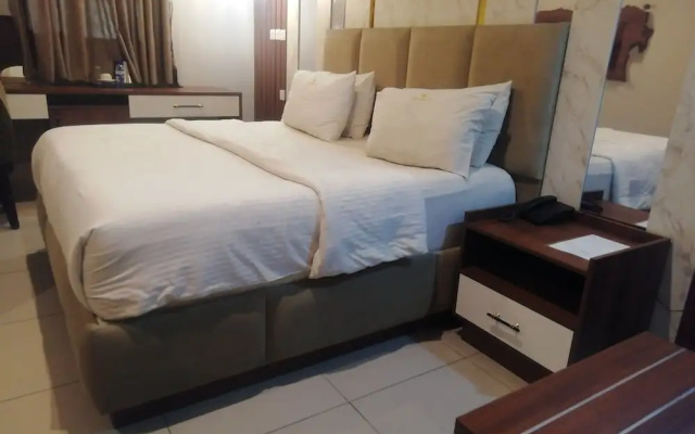 Ivana Residence Apartments and Suites
