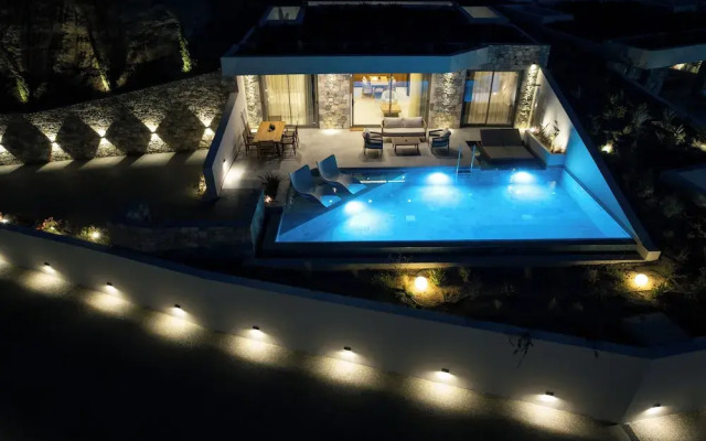 Akres Luxury Sea View Villas