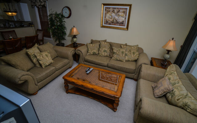 River Oaks Resort