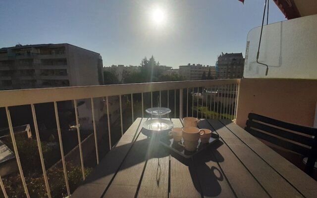 Elegant Apartment in Cannes with Balcony