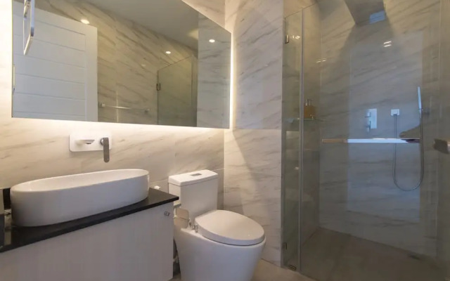 Luxury Ocean View 1Bedroom Apartment