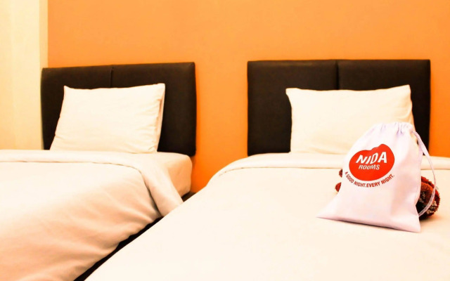 NIDA Rooms Jembatan Merah Depok
