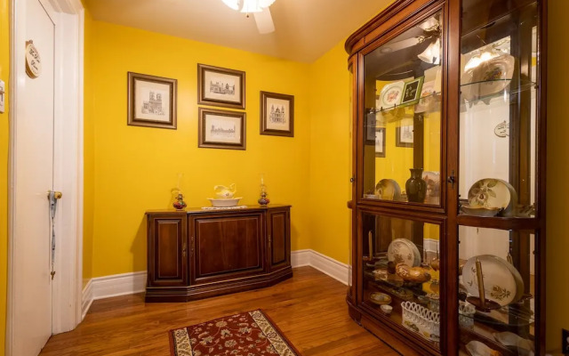 Chestnut Inn Bed and Breakfast