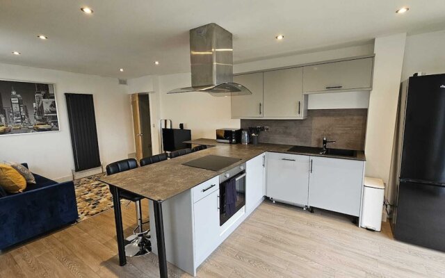 Luxurious 2-bed Apartment, Duchy Cosy Corner