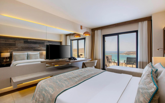 Design Plus Seya Beach Hotel