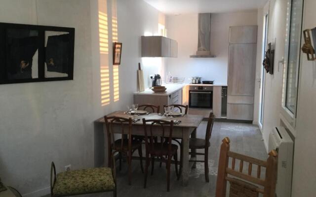 Cabanon Marseillais 45 m2 sur l'eau à Malmousque