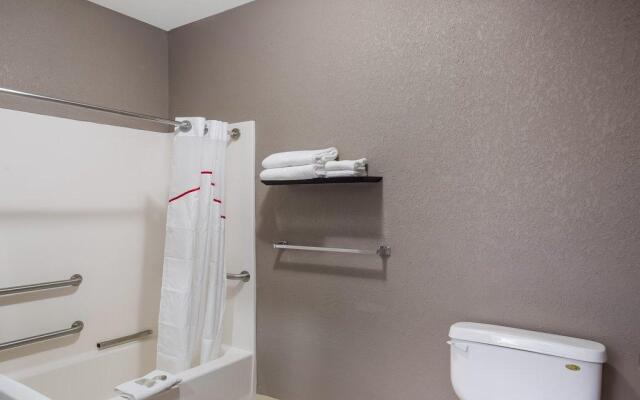 Red Roof Inn & Suites Bloomsburg – Mifflinville