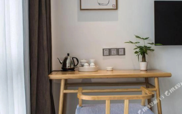 Yueming Xiaoyuan Hostel