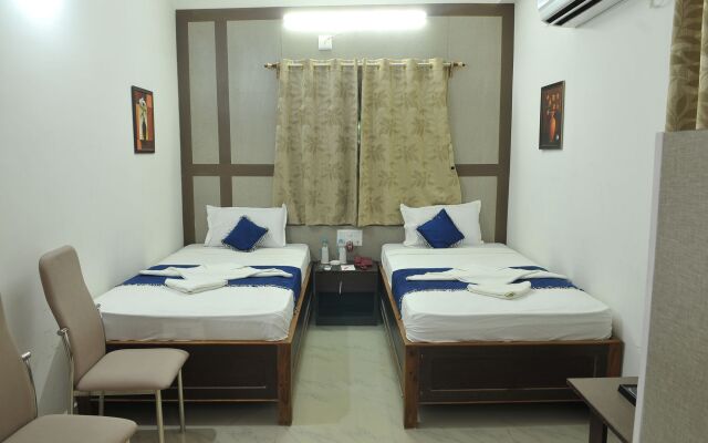 New Hotel Shiva