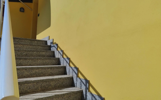 Ampio Trilocale Con Terrazzo