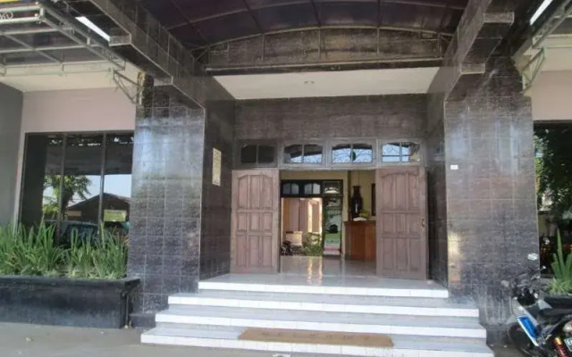 Hotel Dewi