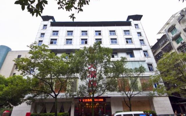 Yunqing Hostel