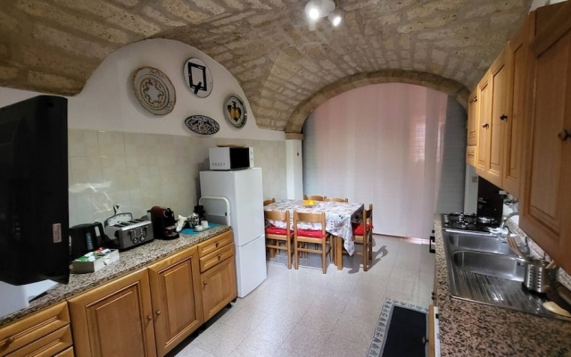 Un Gioiello Nel Corso Principale -itiseasy1