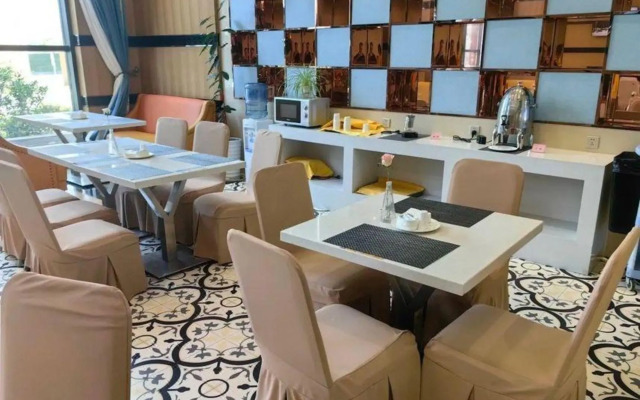 Heyue Boutique Hotel（Wu Han Townsend Lake Shop)