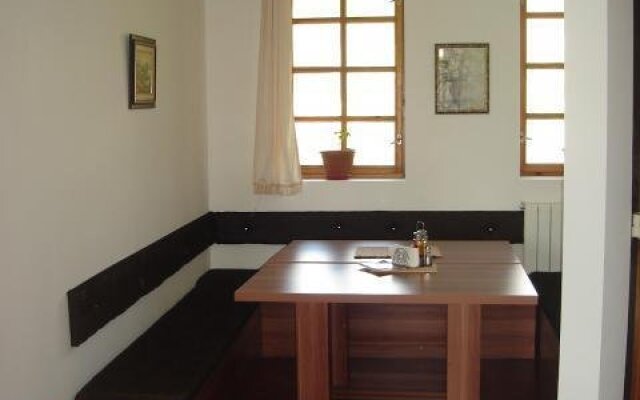 Trifon Zarezan Family Hotel