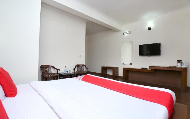 Hotel The Grand By OYO Rooms