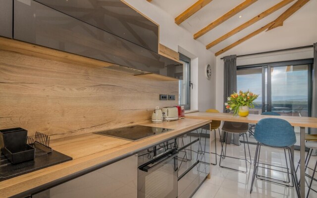 Beautiful Apartment in Punat With Wifi and 2 Bedrooms