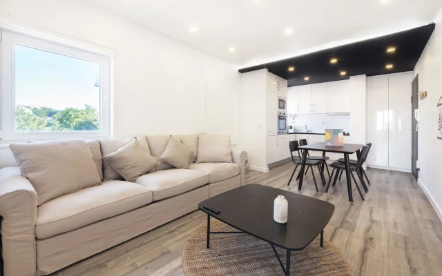 Breeze Apartment by Olala Homes