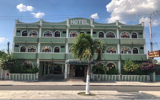 OYO Gran Hotel Colonial Del Sureste