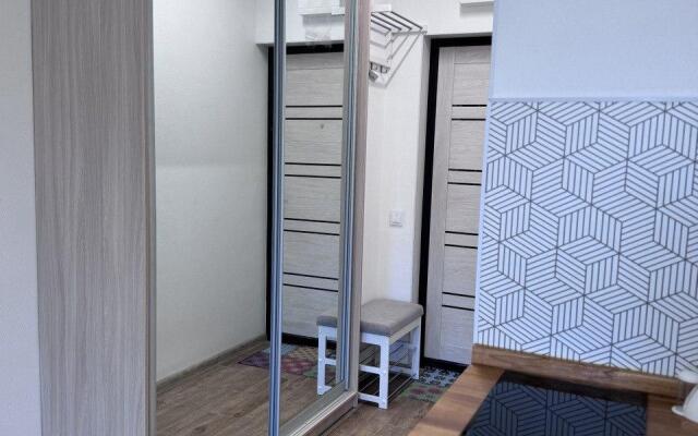 Aura (Аура) на проспекте Столетия Владивостока