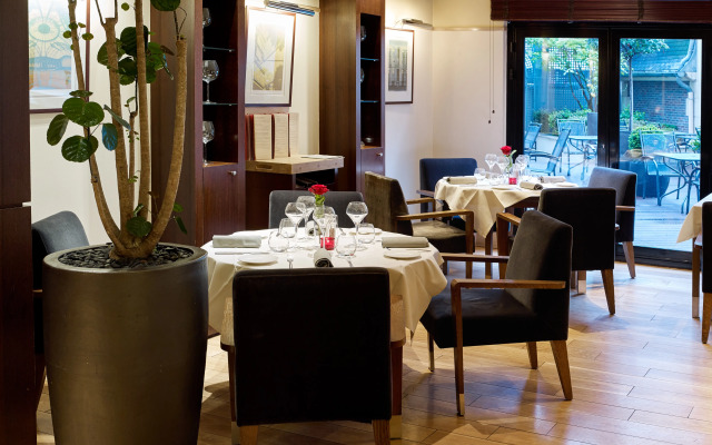 Grand Hotel Champs-Elysees