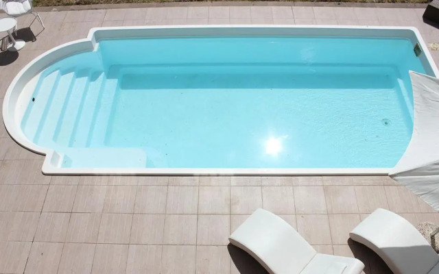 Villa Diana, Marche - intera struttura con piscina