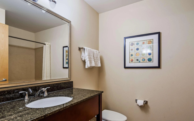 Best Western Plus Philadelphia Airport S. At Widener Univ.