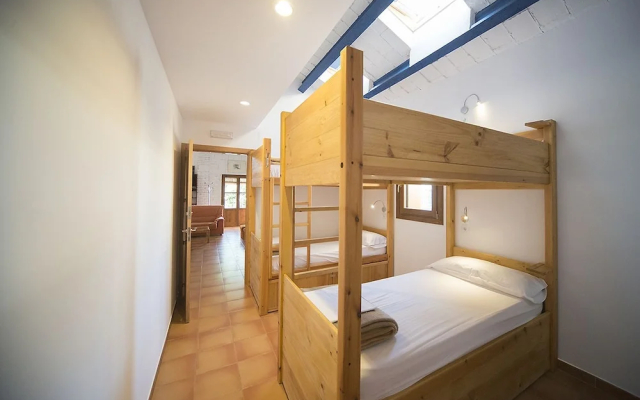 Crux Albergue