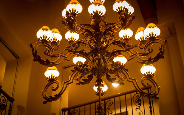 Poppy Springs Resort & Spa