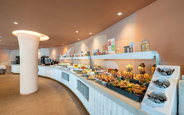 Hotel Zenith