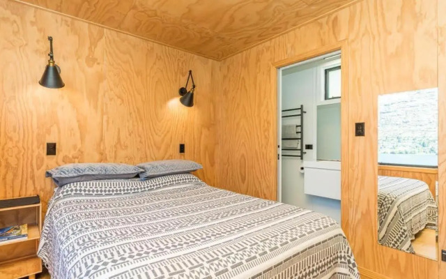 Picture Perfect - Queenstown Holiday Home