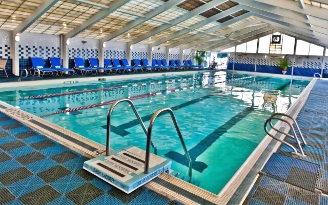 87 Chilton - 2 Bedroom Condo