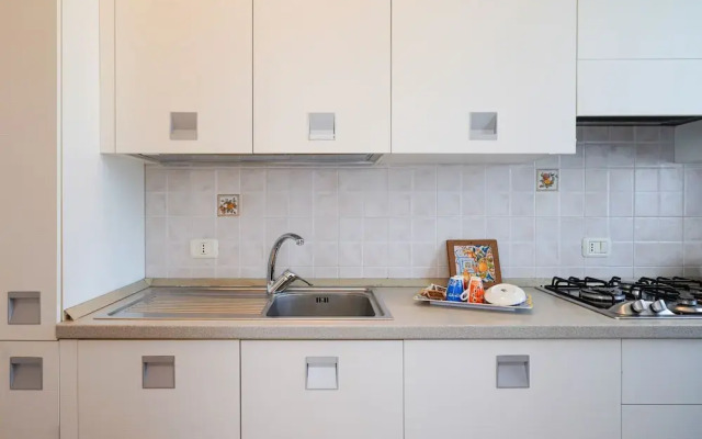 Appartamento a Torre Canne con Balcone
