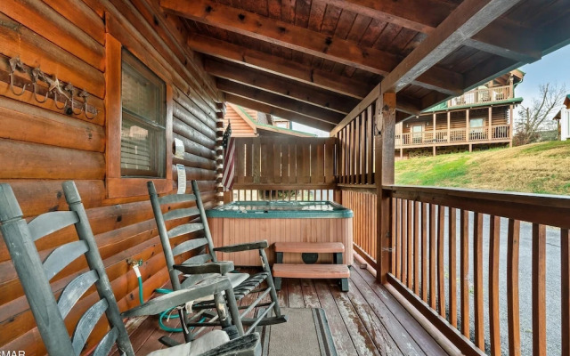 Blackberry Bliss 2 Bedroom Cabin