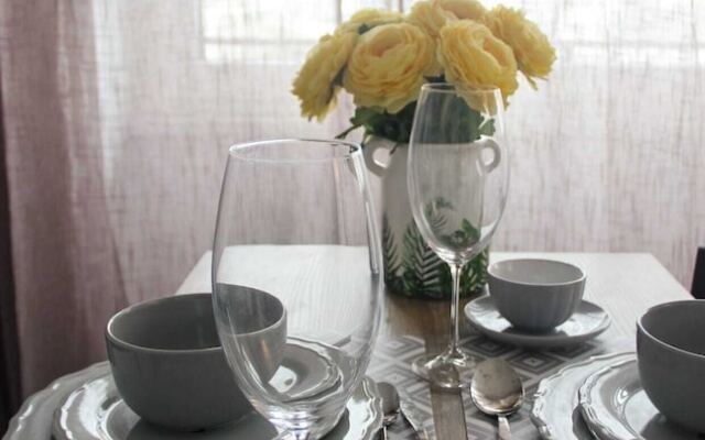 Sunny City Center Apartment