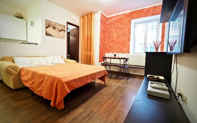 Studio Rosso San Luca Aria Cond Zona Acquario Guest House