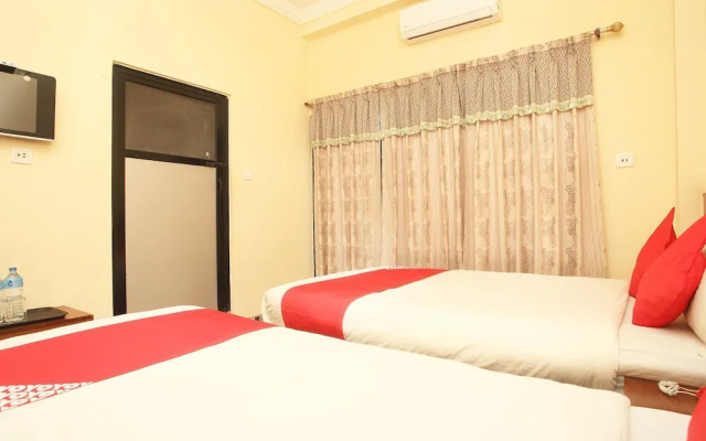 OYO 731 Hotel Peace Zone