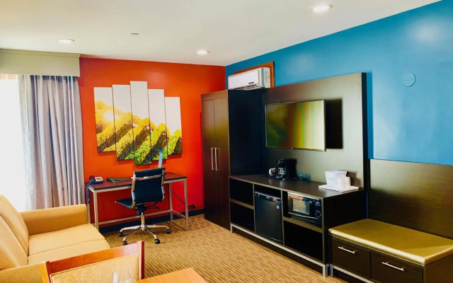 Hotel Vinea, a Travelodge by Wyndham