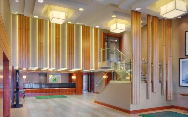 Holiday Inn Toronto Airport East by IHG
