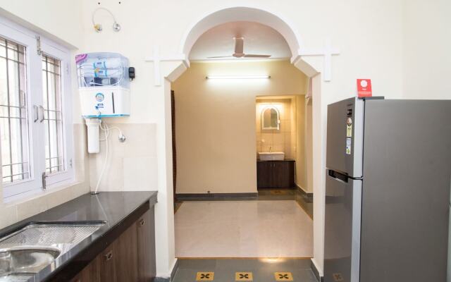 OYO 11064 Home Spacious 3BHK Near Hiran Magri