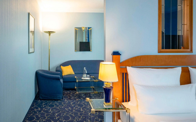 Atomis Hotel Munich Airport by Mercure