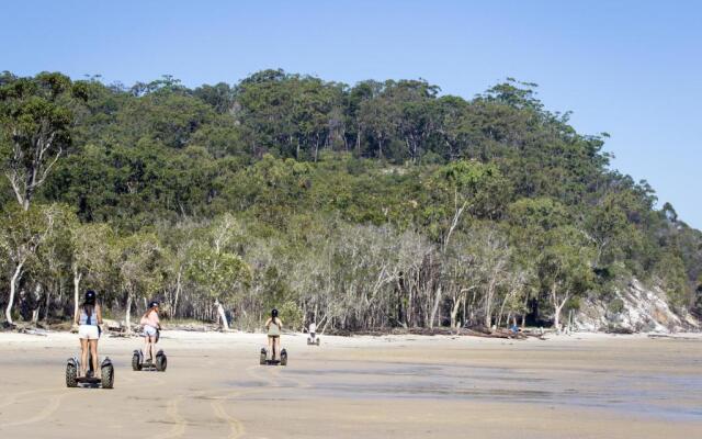 Kingfisher Bay Resort