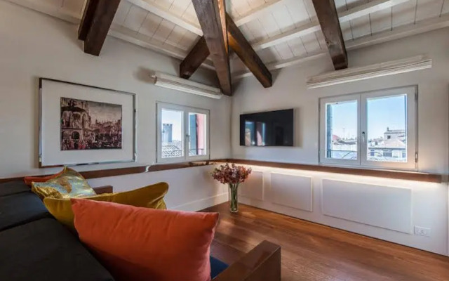 Rialto Apartments